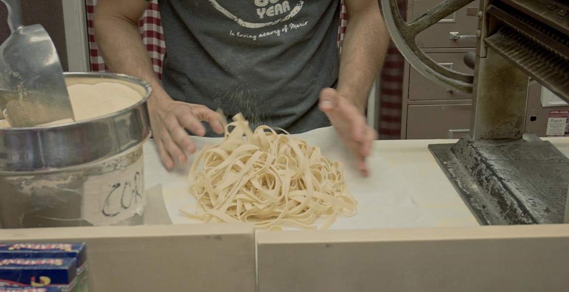 E il cibo va, el viaje de la comida italiana": Documental gastronómico