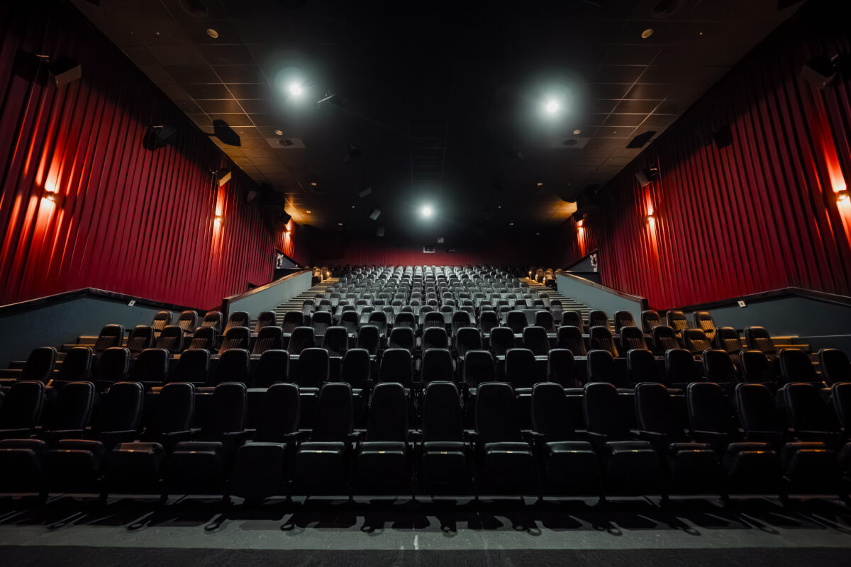 DOLBY ATMOS CINES DINO FOTO 6.jpg